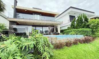 Imagem 2: Sobrado Alto Padrão com 5 Suítes e Piscina