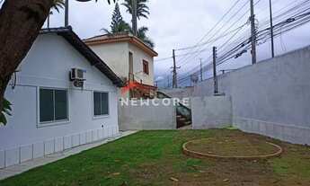Imagem: Casa de condomínio em Avenida Alberto Lamego