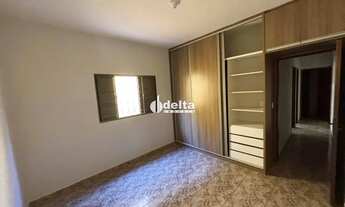 Imagem 7: Casa residencial com 3 quartos sendo 1 suíte disponível para locação no bairro Jardim Patr