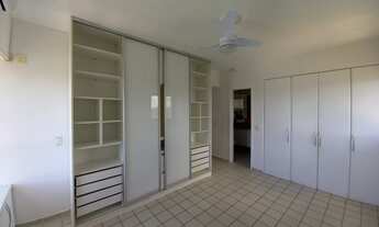 Imagem 7: Apartamento para venda possui 196 metros quadrados com 4 quartos em Espinheiro - Recife