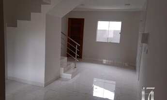 Imagem 3: Sobrado para Venda em Curitiba, Umbará, 3 dormitórios, 2 banheiros, 1 vaga