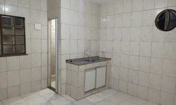 Imagem 4: Alugo casa em Queimados (com quintal e garagem