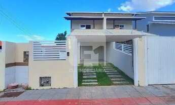 Imagem: Casa de 3 dormitórios no bairro Carianos