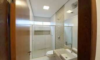 Imagem 4: Sobrado em área nobre da Vicente Pires na famosa rua 01 ou condomínios do Jockey