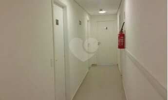 Imagem 5: SALA COMERCIAL COM 46M2 A VENDA PRÓXIMA AO METRÔ TIETÊ - POSSUI 2 BANHEIROS E 1 VAGA DE GA