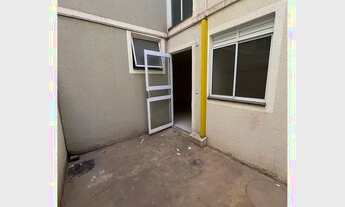 Imagem 2: Apartamento com 2 dormitórios, 1 quintal (área externa), Residencial Angra dos Reis. 1 vag