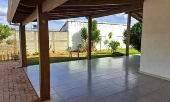 Imagem 4: VENDO linda casa de 3 quartos com suíte