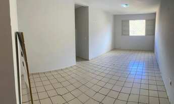 Imagem 4: Alugo apartamento no condominio Res. Cristo Rei