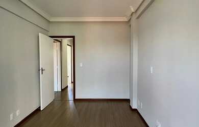 Imagem 6: Apartamento com 3 quartos, suíte, frente, armários, 2 vgs, elevador em Jardim Camburi - Vi