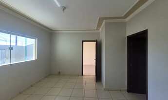 Imagem 2: Casa para aluguel com 92 m2 com 03 quartos no Bairro Santa Mônica - Uberlândia - MG