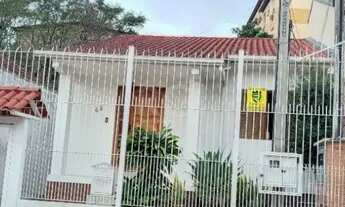 Imagem 2: Casa para Venda - 95m², 2 dormitórios, 3 vagas - Teresópolis