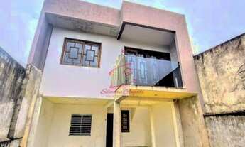 Imagem: MAGNÍFICO SOBRADO COM AMPLO GRAMADO E EDICULA