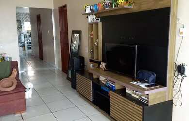 Imagem 4: Casa com piscina no Marabaixo