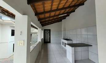 Imagem: Ampla Residência de 2 Andares com 6 Dormitórios