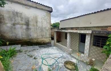 Imagem 3: Casa para venda possui 180 metros quadrados com 3 quartos em Goiânia - Belo Horizonte - MG