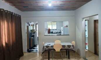 Imagem 2: Casa Ampla à Venda em Nova Iguaçu - Terreno 370m