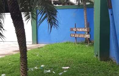 Imagem 2: Kitnet com 2 quartos, cozinha e banheiro