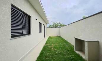 Imagem 3: Casa à venda com 2 dormitórios 1 suíte e churrasqueira em condomínio fechado na cidade de