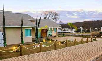 Imagem: Casa à venda, 4 quartos, 2 suítes, 4 vagas