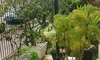 Imagem 5: 2 Quartos, Banheiro, Área de serviço, 2 vagas no condomínio