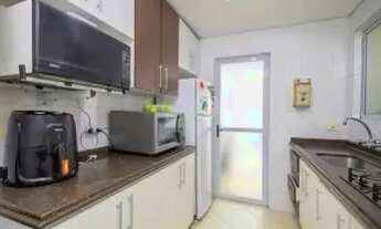 Imagem: Amplo sobrado com 96m² e 3 Quartos no Condomínio