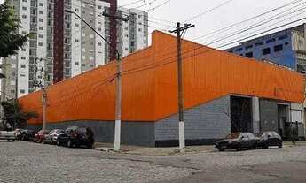 Imagem 5: ALUGA GALPÃO (750m²), 3 BANHEIROS, 3 VAGAS. OPORTUNIDADE DE ALUGUEL DE GALPÃO NA REGIÃO CE