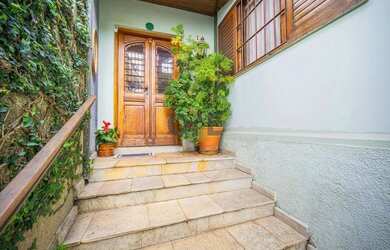 Imagem 5: Com 2 Suítes + 1 e Salas Envidraçadas para Jardim Interno com Pomar `a venda no Butantã