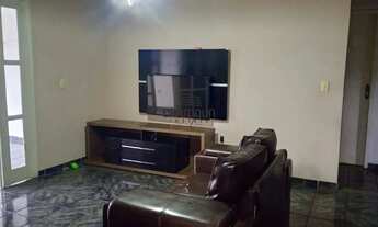 Imagem 3: Prédio de 2 Andares a Venda com Lojas Comerciais no Térreo em Guarapari, ES