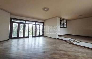 Imagem 14: Casa comercial para locação no Belvedere - 1.100 m², 6 suítes e garagem espaçosa