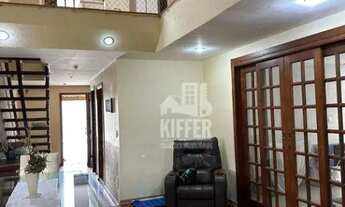 Imagem 2: Casa Duplex de Alto Padrão com Piscina e Área Gourmet em Piratininga