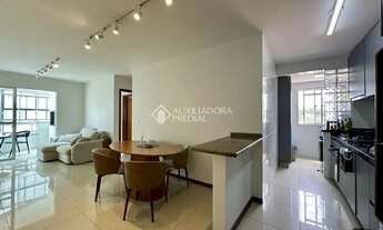 Imagem 2: Imóvel para venda possui 71 metros quadrados com 2 quartos em Trindade - Florianópolis - S