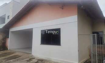 Imagem 2: Casa sozinha no lote, com 420 m², residencial/ comercial, em Jardim Planalto, Goiânia/GO