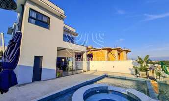 Imagem 6: CASA MODERNA COM EXCELENTE ÁREA DE PISCINA E UMA DAS VISTAS MAIS INCRÍVEIS!