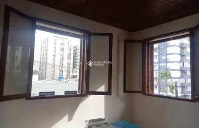 Imagem 4: Casa COMERCIAL com 2 quartos (na Tenente Silveira) - Centro - Florianópolis - SC