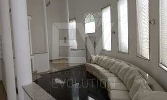 Imagem 4: Apartamento para aluguel possui 190 metros quadrados com 3 quartos em -