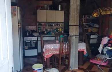 Imagem 2: Vendo casa com urgência motivo de viagem!! Valor negociável?