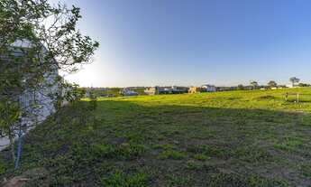 Imagem 4: Terreno com excelente topografia em condomínio clube