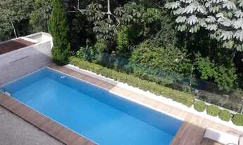 Imagem 2: Linda casa, em Condomínio Clube de Alphaville!! 400 metros quadrados com 3 suítes!!