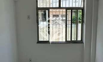 Imagem 3: Térrea para aluguel possui 60 metros quadrados com 2 quartos em Olaria - Rio de Janeiro