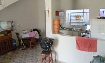 Imagem 3: CASA COM 1 ANDAR: 2/4, 2 banheiros