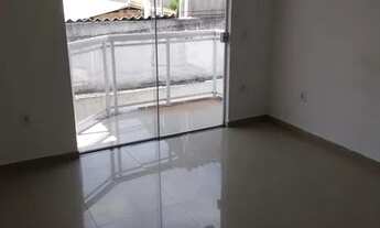 Imagem 5: Arsenal Imóveis vende-Duplex com 2 quartos e varanda no Arsenal-Só 210.000,00