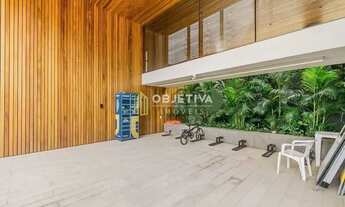 Imagem 3: Loft com jacuzzi externa, ao lado da Encol!