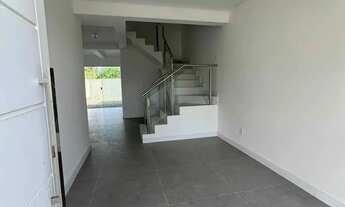 Imagem 3: Sobrado com 3 dormitórios sendo 1 suíte e 2 vagas de garagem no Bairro Espinheiros em Itaj