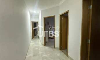 Imagem 6: 0 - Casa 3 quartos, sendo 1 suíte