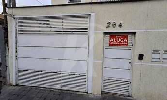 Imagem 2: Sobrado com 2 quartos, sala, cozinha, banheiro, 1 vaga de garagem fixa, livre e coberta