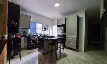 Imagem: Casa Térrea com Piscina e Área Gourmet