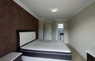 Imagem 6: Quartos de solteiros e suítes para casal em Curitiba