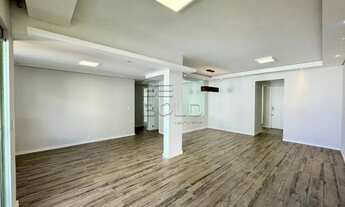 Imagem 3: Apartamento amplo com 3 dormitórios no Bom Abrigo