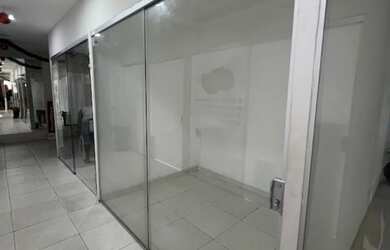 Imagem 2: Sala Comercial R$ 500 - Galeria Clímax, Jardim Helena, Taboão da Serra