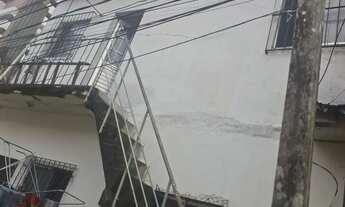 Imagem: ALUGA-SE CASA TIPO KITNET EM VILA - BAIRRO